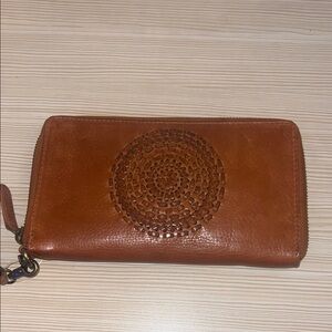 Vilenca Holland Zip Around Organizer Wallet NWOT